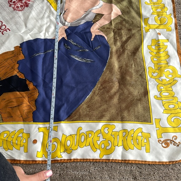 Vintage Alberti Liquor Strega Silk Scarf - Picture 10 of 11